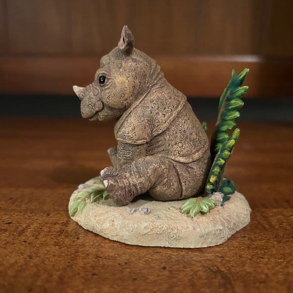 Vintage Rhinoceros porcelain sculpture - Picture 6 of 6
